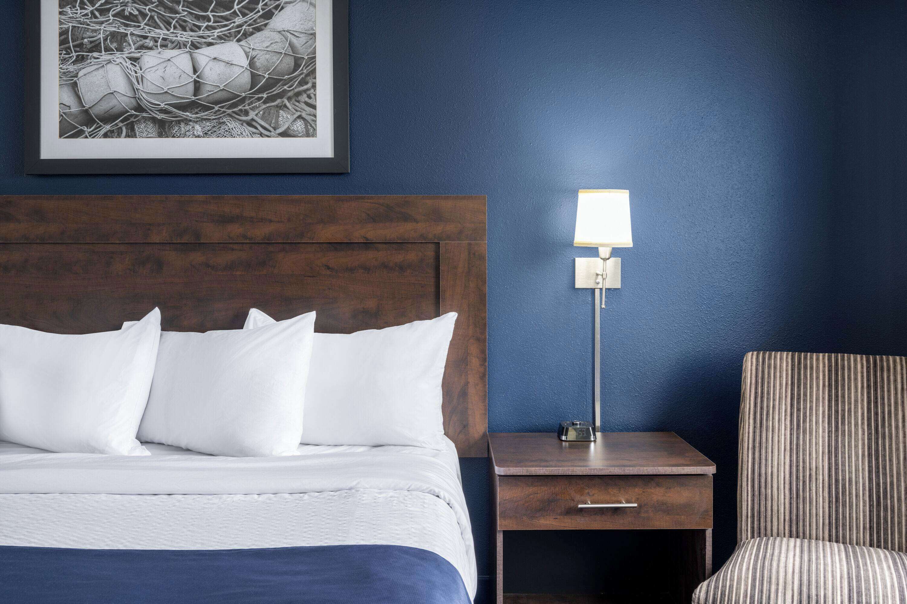 desk, iron/ironing board, free cots/infant beds, rollaway beds