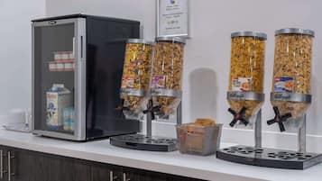 Desayuno de autoservicio incluido todos los días