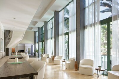 DoubleTree by Hilton San Diego - Hotel Circle