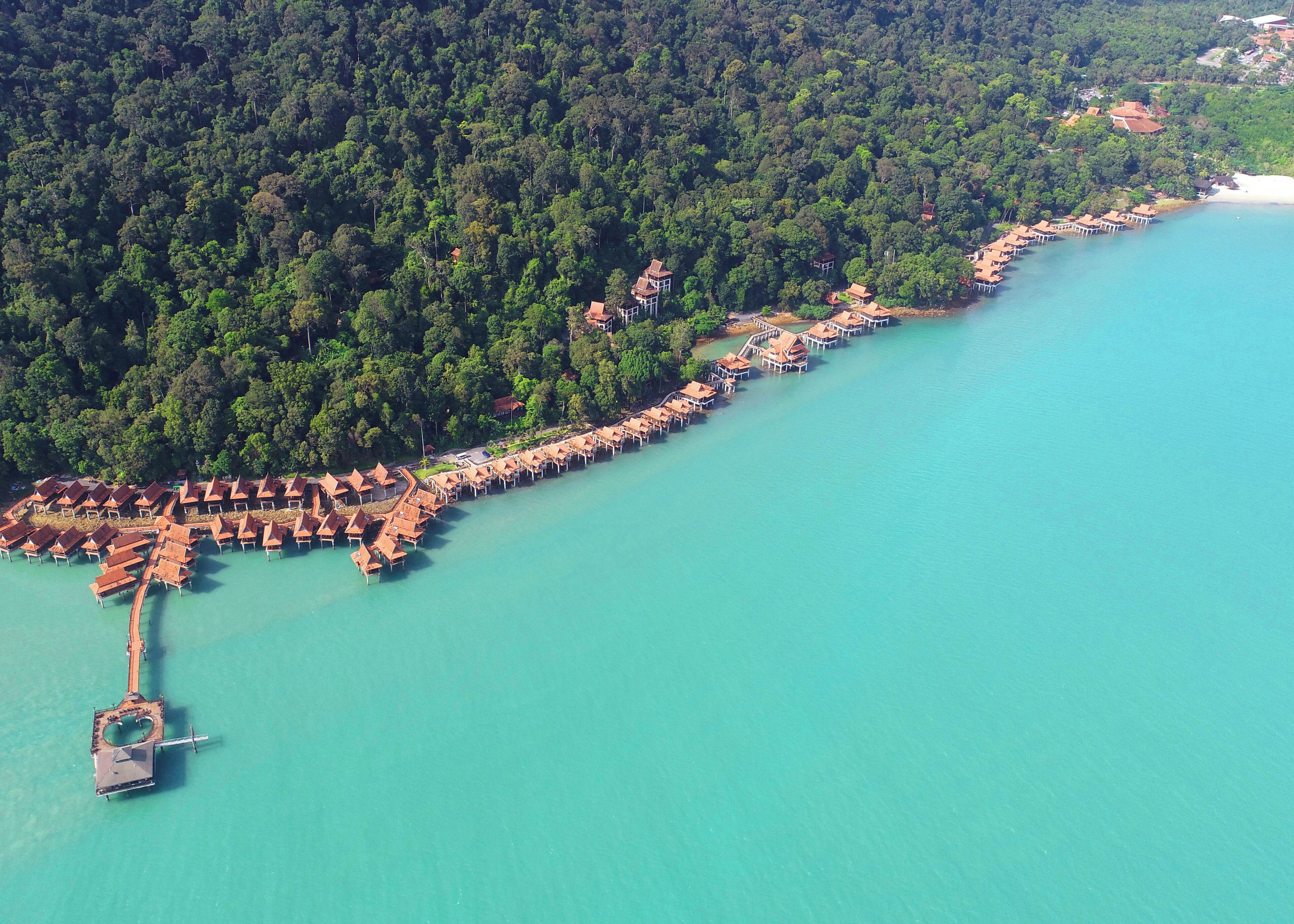 premier suite on water | beach/ocean view