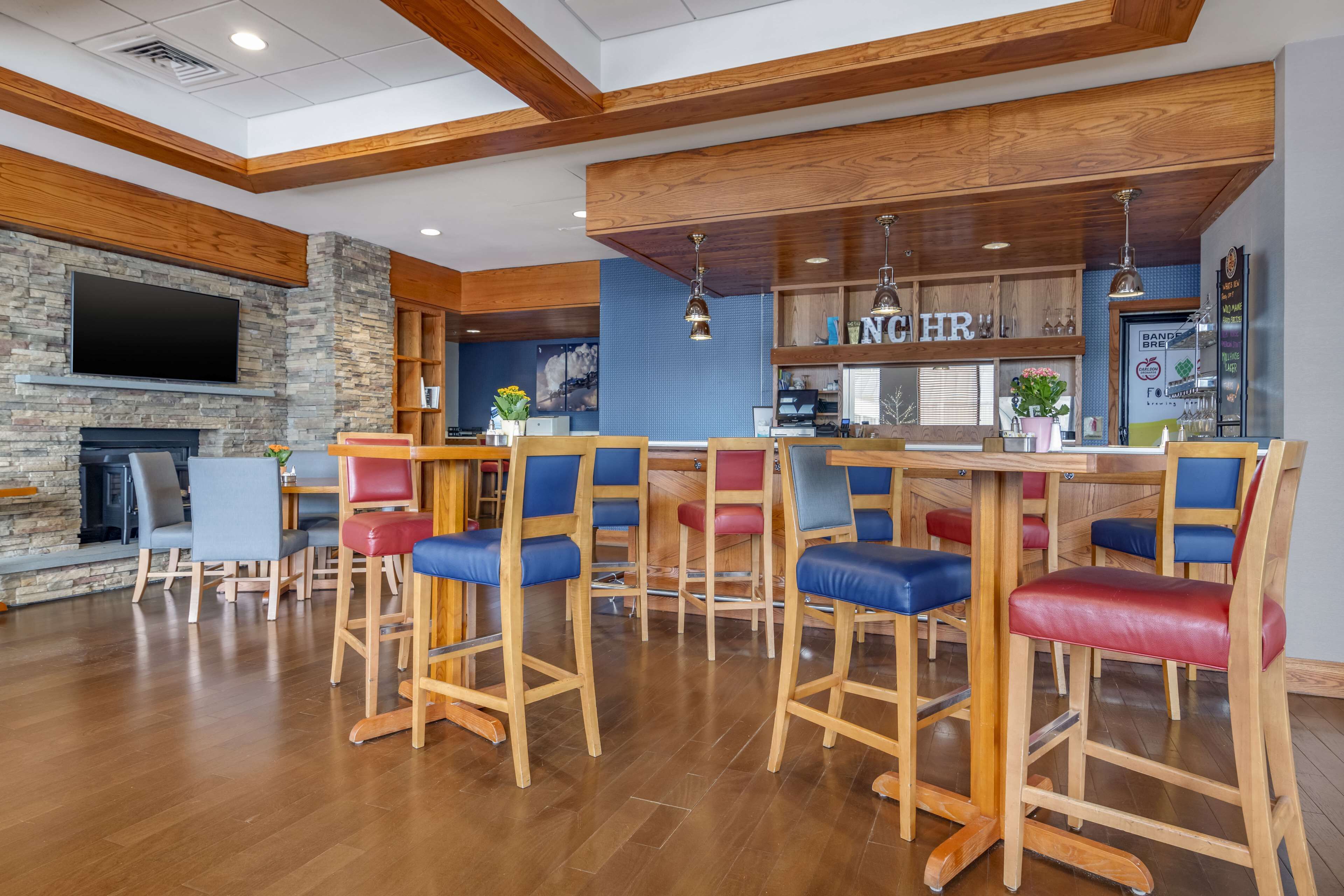 breakfast and dinner served, regional cuisine