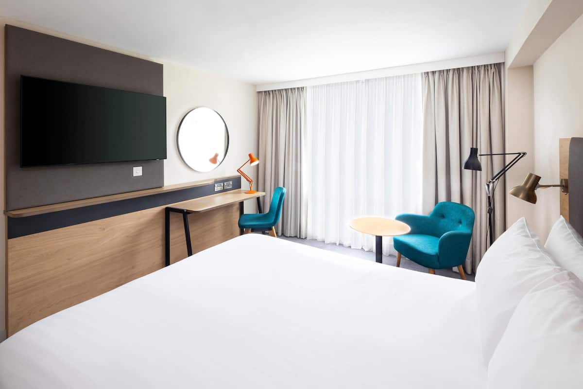 1 bedroom, in-room safe, desk, laptop workspace