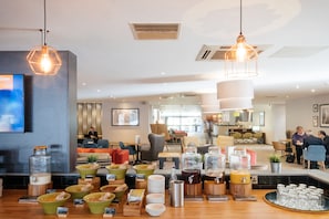 Daily buffet breakfast (GBP 16.95 per person)
