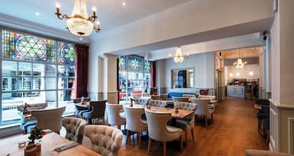 Royal Kings Arms Hotel