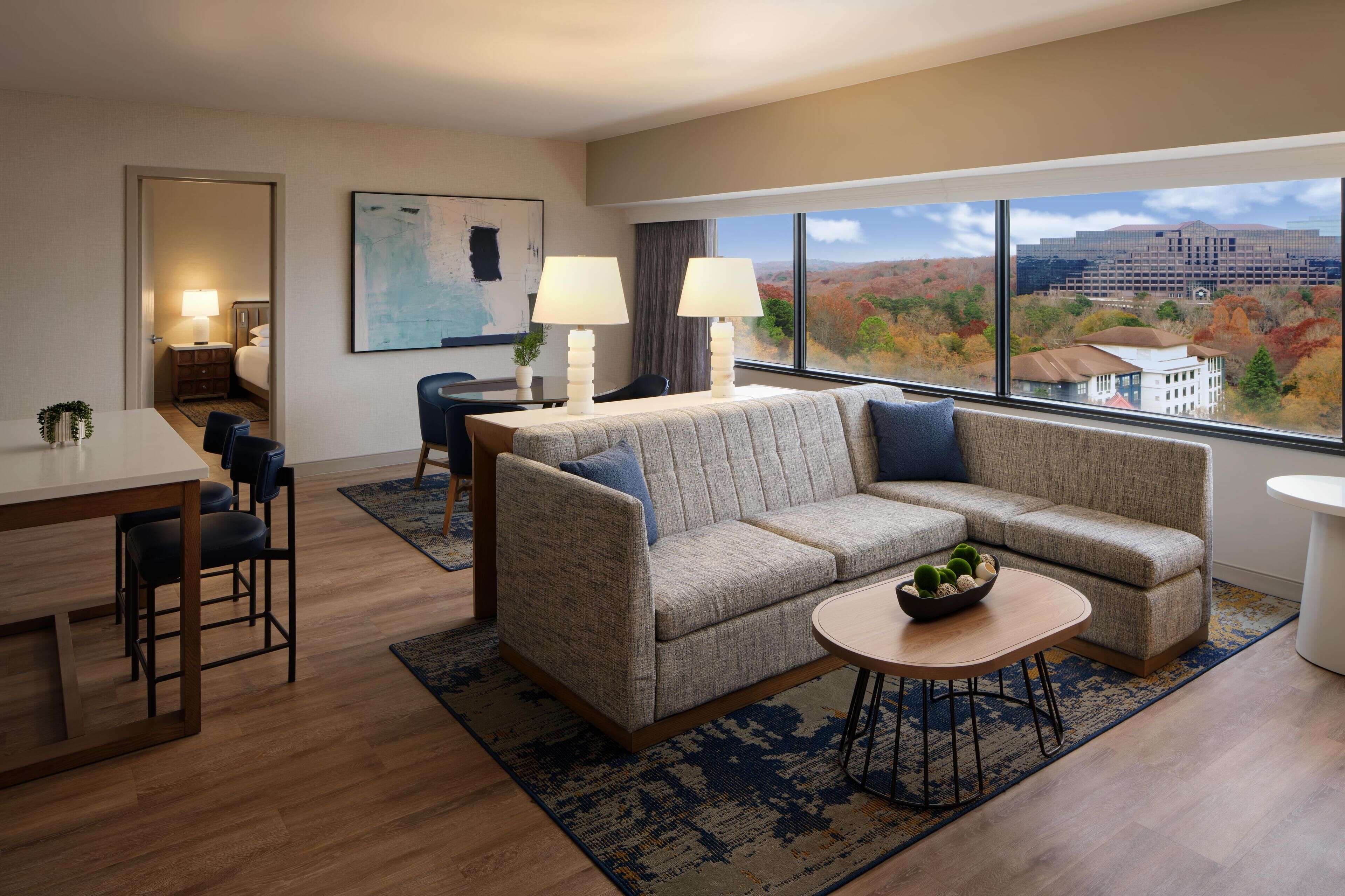 Photo - Hyatt Regency Suites Atlanta Northwest