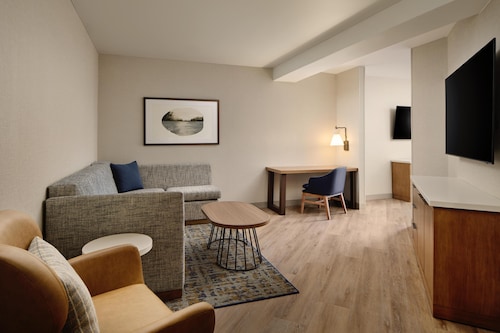 Hyatt Regency Suites Atlanta Northwest