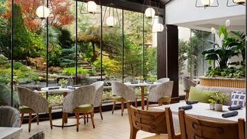 Breakfast, lunch, dinner served; American cuisine, garden views