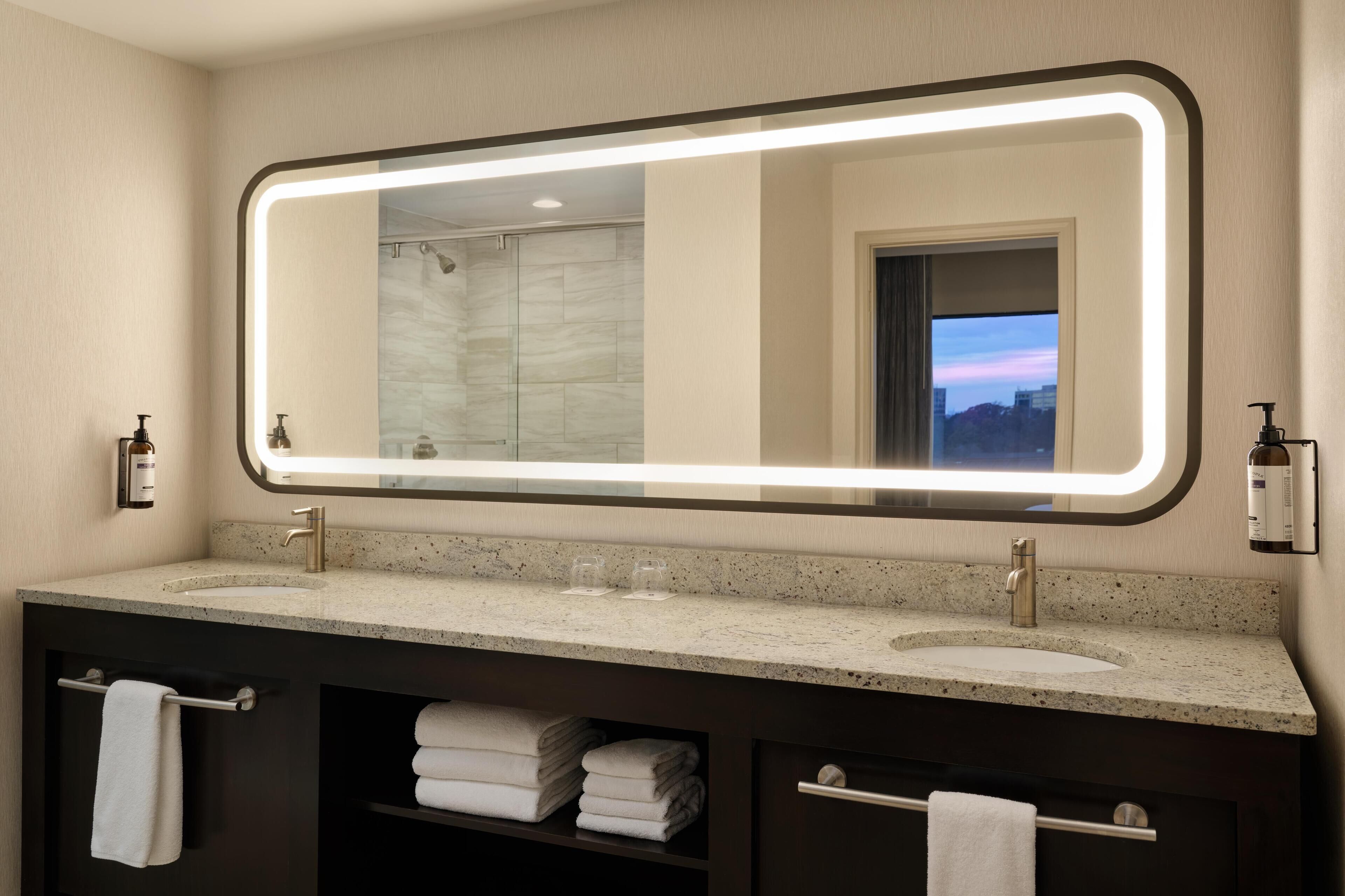 Photo - Hyatt Regency Suites Atlanta Northwest