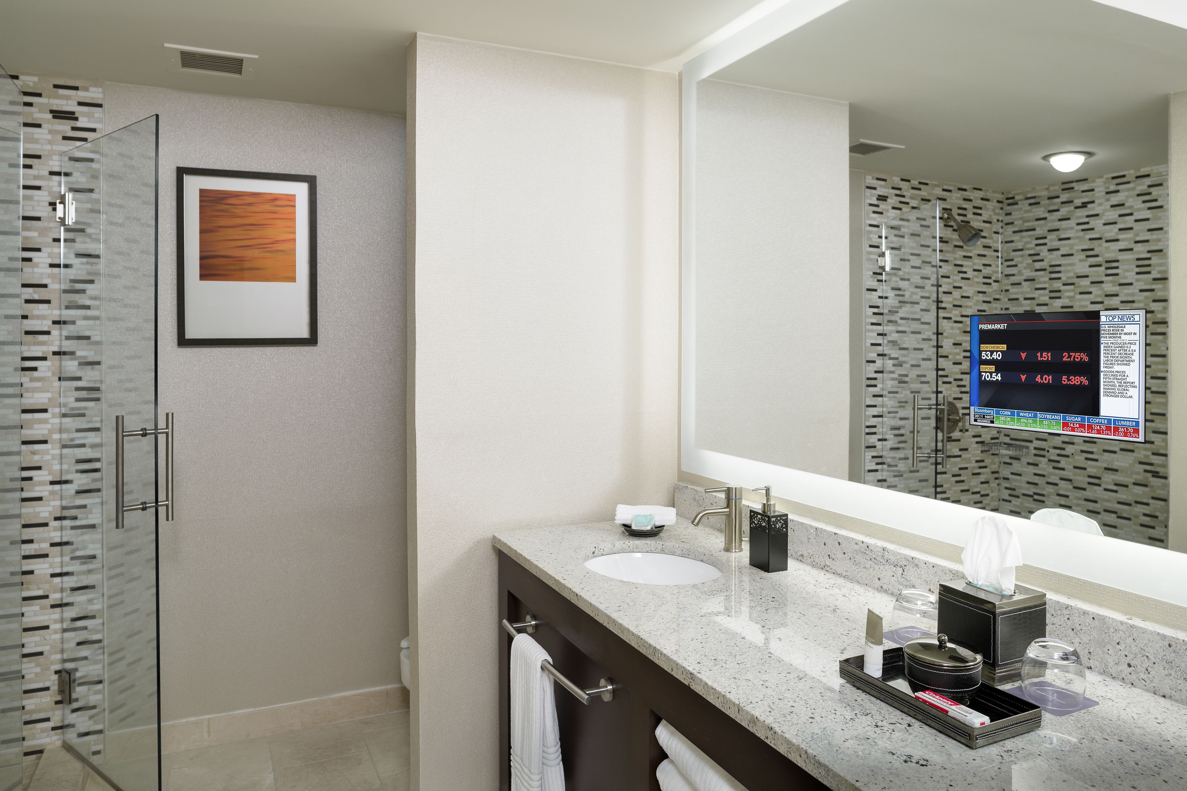regency, suite | bathroom | combined shower/bathtub, designer toiletries, hair dryer, towels