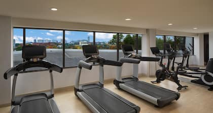 Hyatt Regency Suites Atlanta Northwest