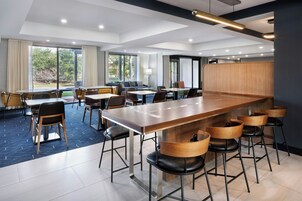 Breakfast and dinner served, American cuisine