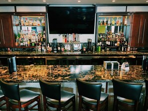 Cocktail bar