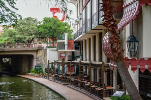 Lobby lounge - Hilton Palacio Del Rio (San Antonio)