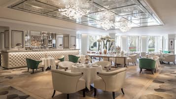 Se sirven desayunos, comidas y cenas