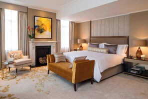 Royal Suite, 1 Bedroom, Non Smoking | Pillowtop beds, minibar, in-room safe, individually furnished