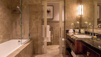 Combined shower/tub, eco-friendly toiletries, hair dryer, bathrobes