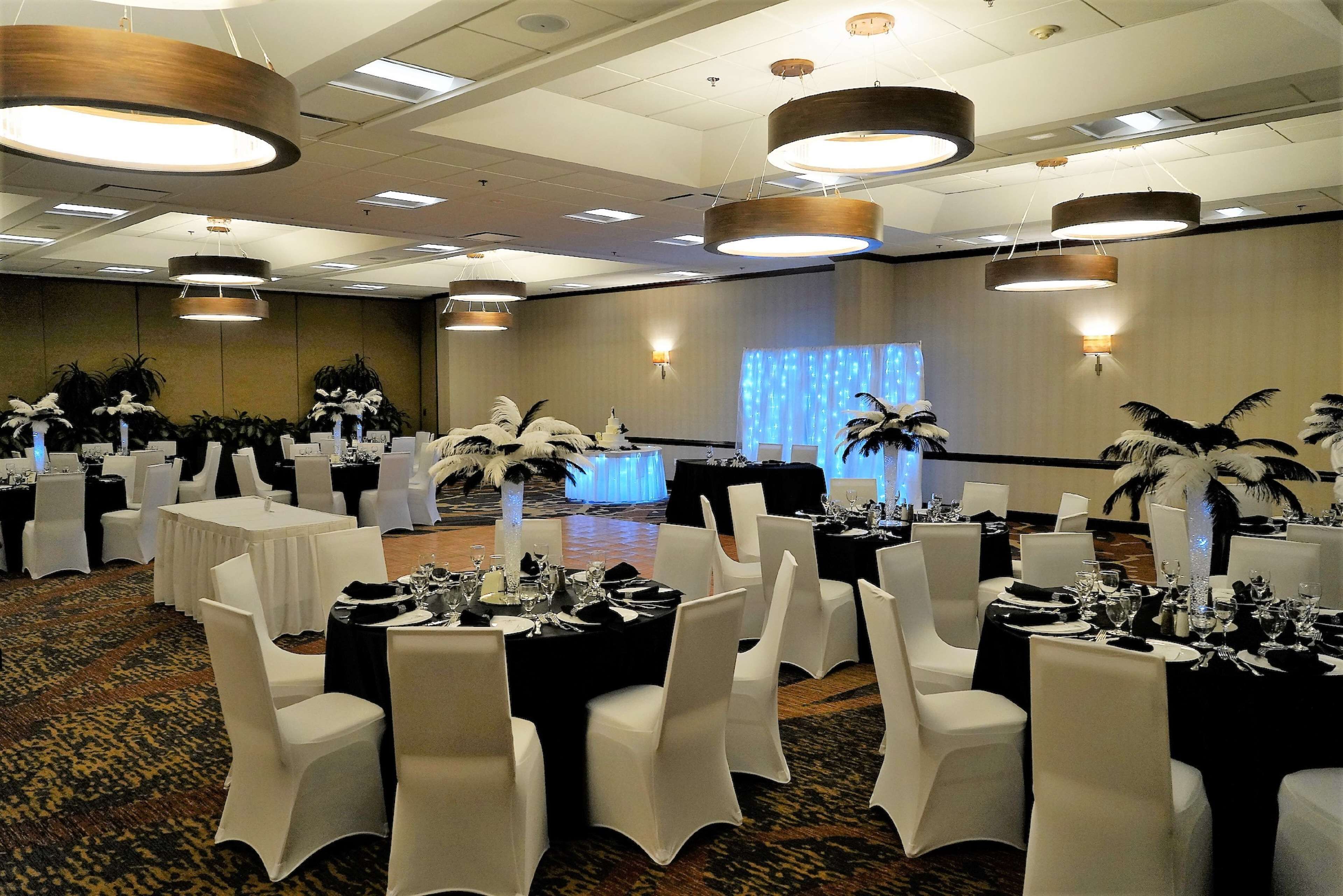 Photo - Embassy Suites by Hilton Seattle North Lynnwood