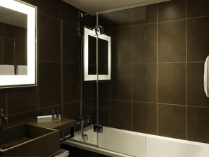 Superior Room, 1 Queen Bed with Sofa bed (Premium) | Minibar, in-room safe, desk, iron/ironing board - Novotel Stevenage (Stevenage)