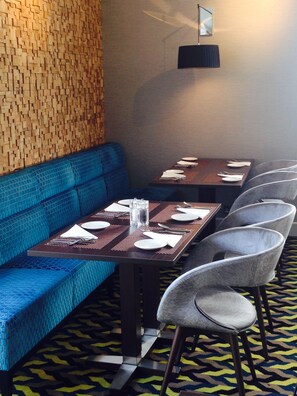 Breakfast, lunch and dinner served - Novotel Stevenage (Stevenage)