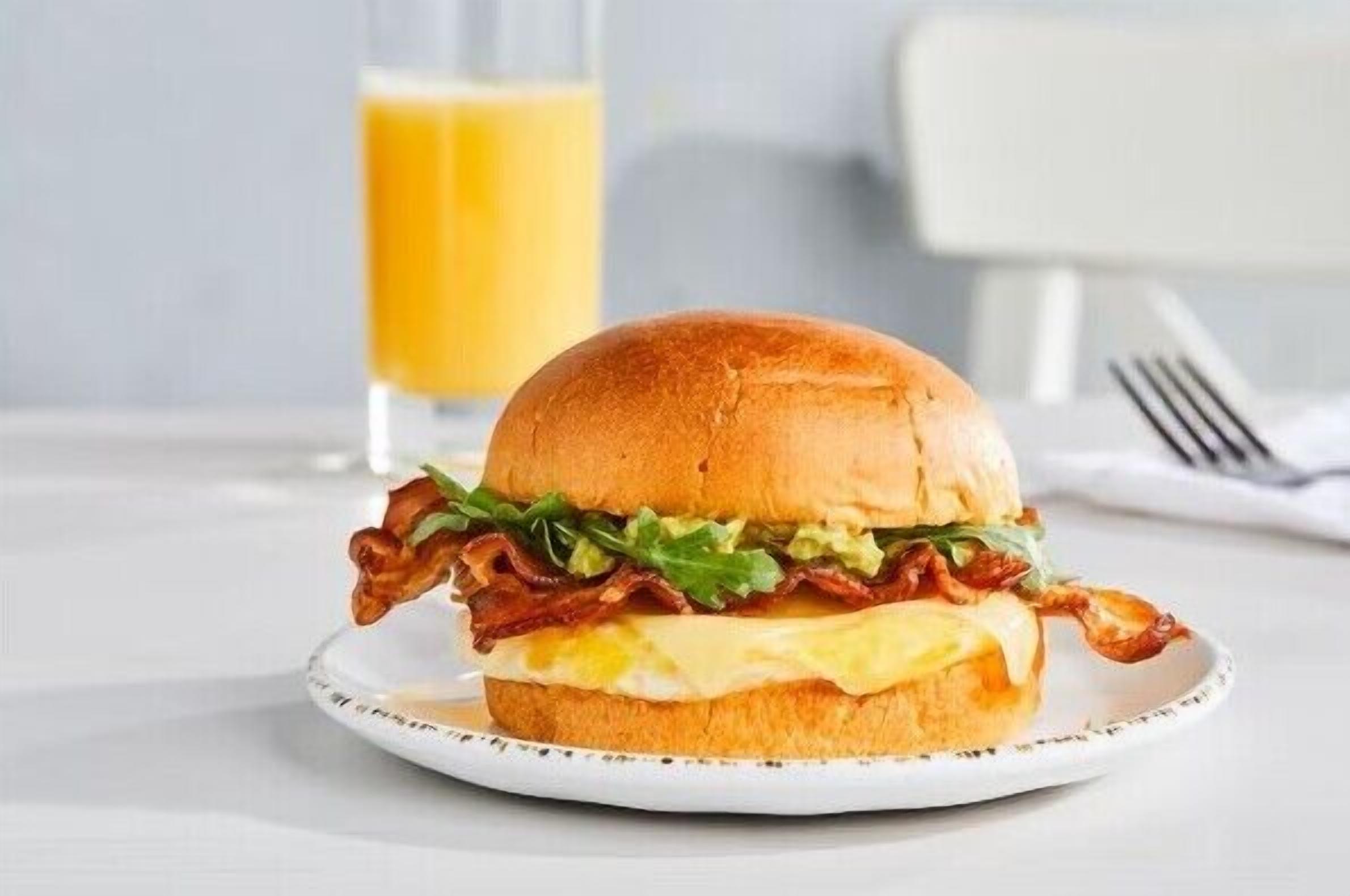 daily full breakfast for a fee