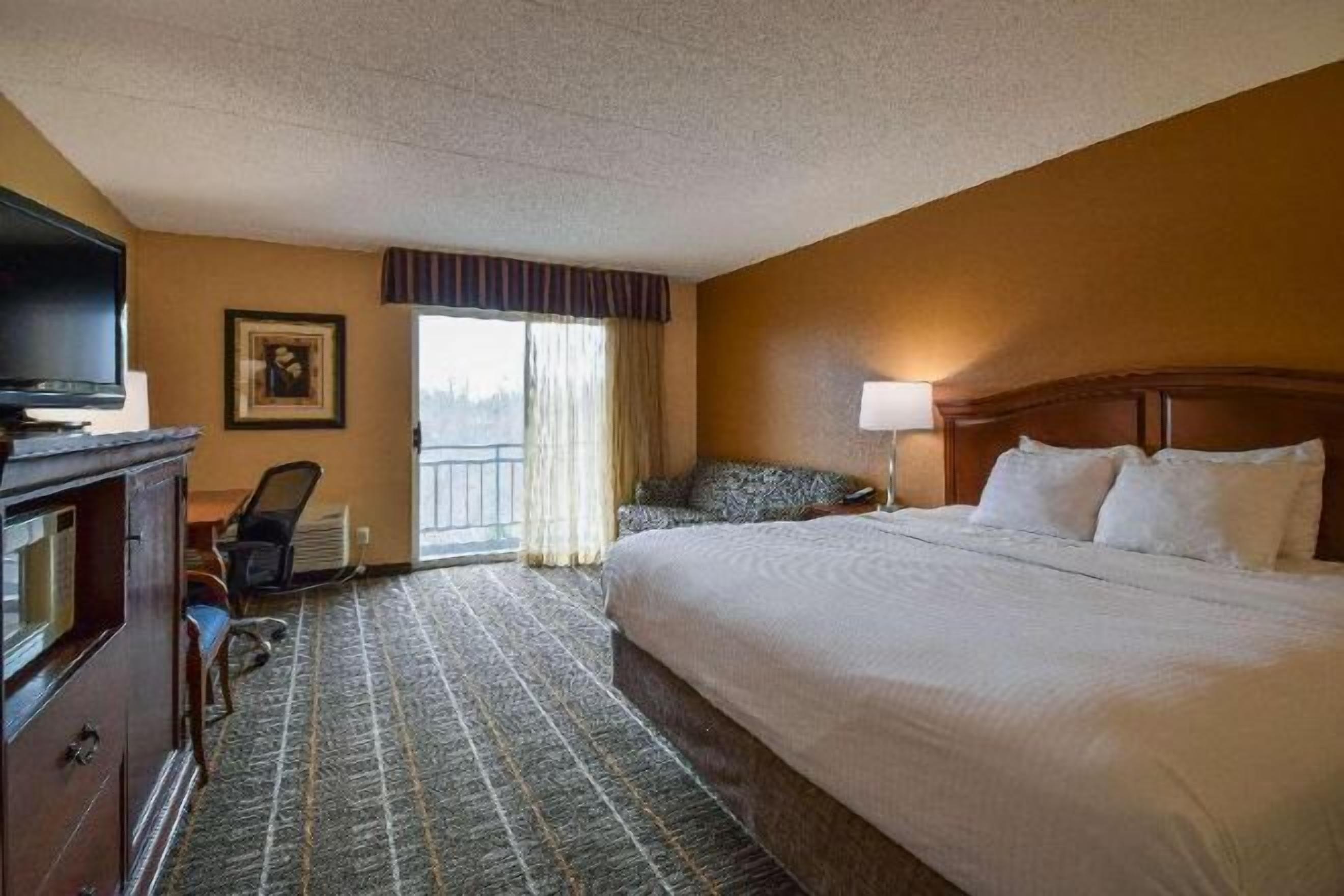 In-room safe, desk, iron/ironing board, free cribs/infant beds