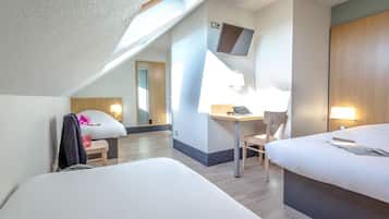Quadruple Room, Non Smoking | Premium bedding, desk, blackout drapes, soundproofing