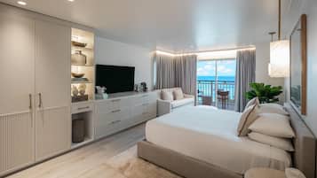 Rom – deluxe, 1 kingsize-seng, balkong, delvis havutsikt | Sengetøy av topp kvalitet, dundyner og senger med overmadrass