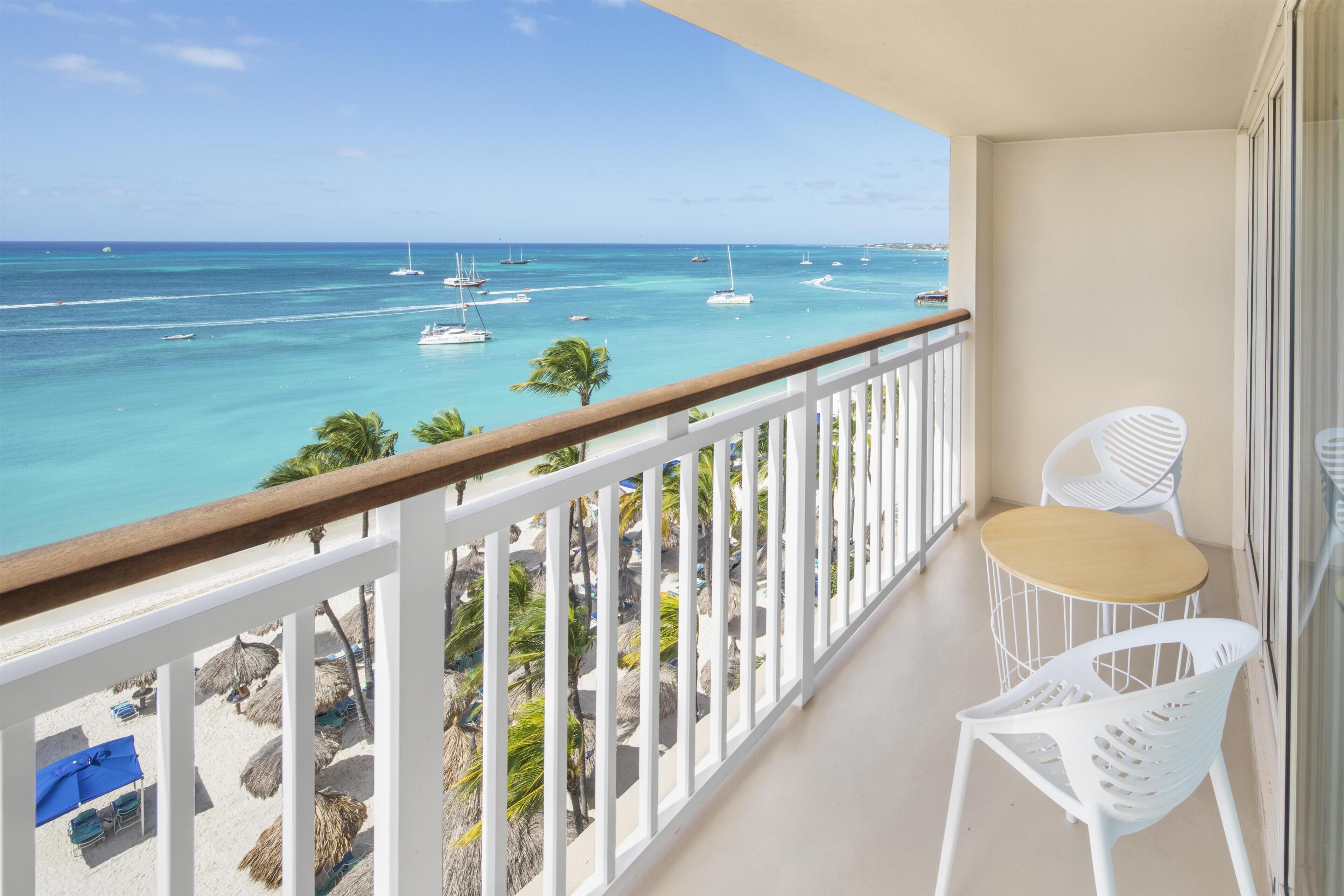 Hochwertige Bettwaren, Daunenbettdecken, Pillowtop-Betten, Zimmersafe