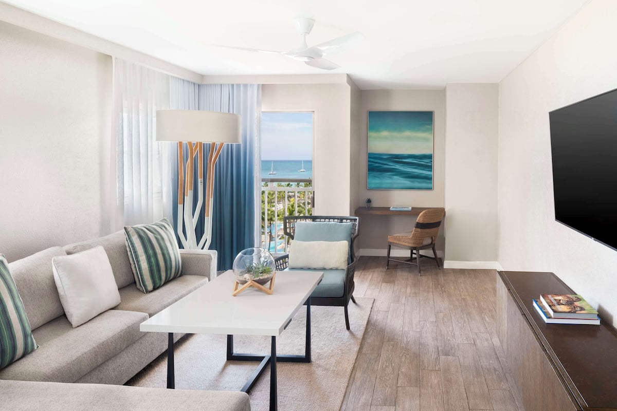 Familie suite, uitzicht op resort | Luxe beddengoed, donzen dekbedden, pillowtop-bedden