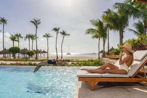 2 outdoor pools, pool cabanas (surcharge), pool umbrellas