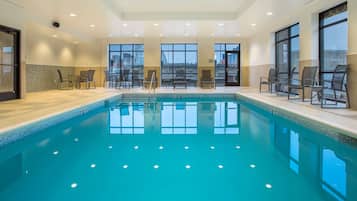 Indendørs pool