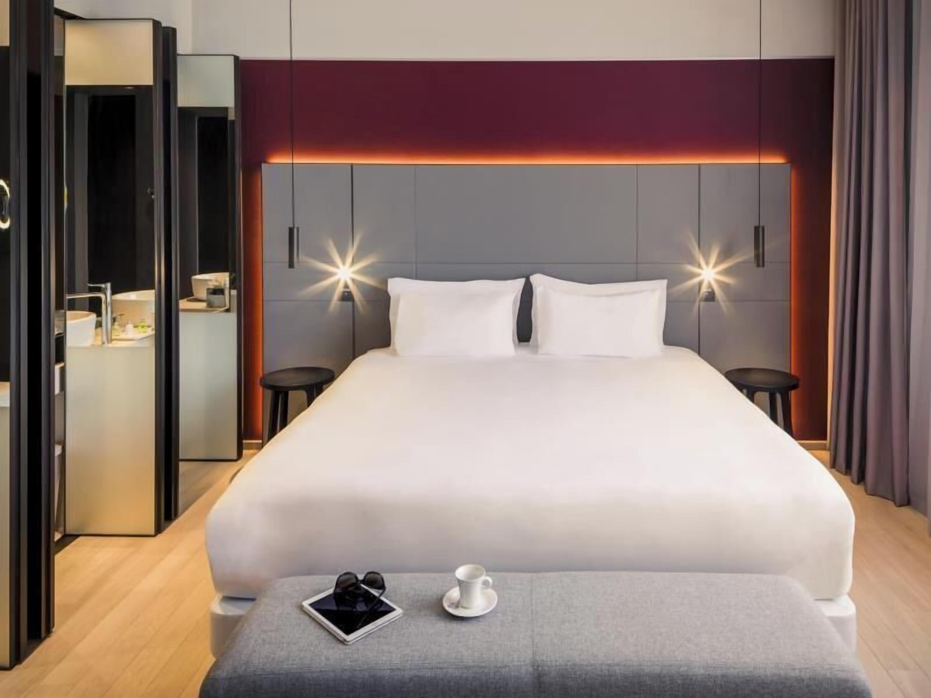 Minibar, in-room safe, desk, soundproofing