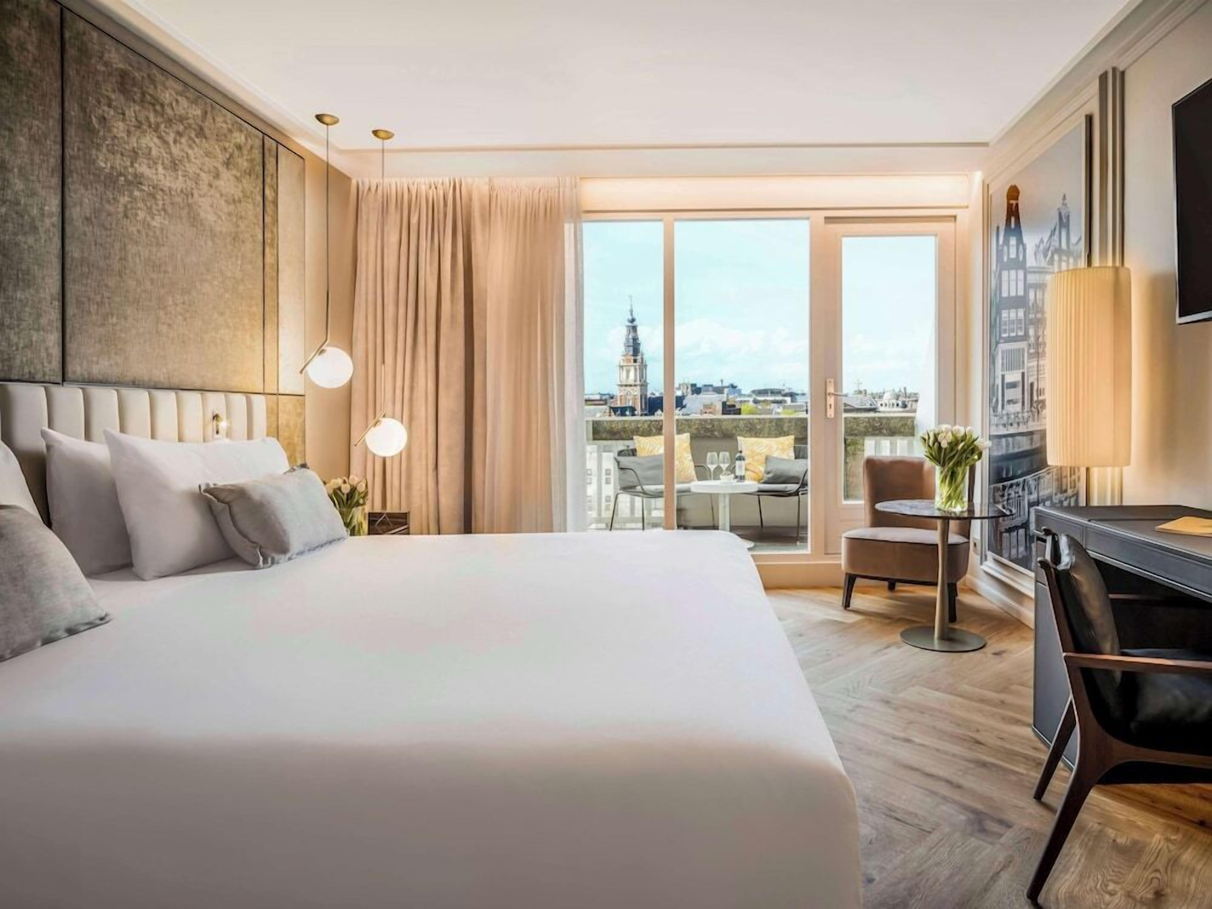 Minibar, in-room safe, desk, soundproofing