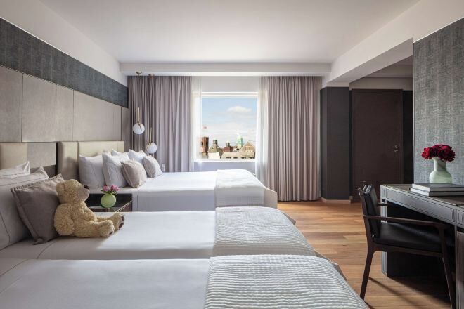 Minibar, két bảo mật tại phòng, bàn, phòng cách âm 