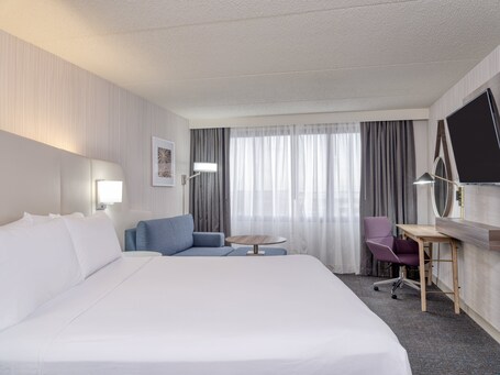 Crowne Plaza Indianapolis Airport - Image 59
