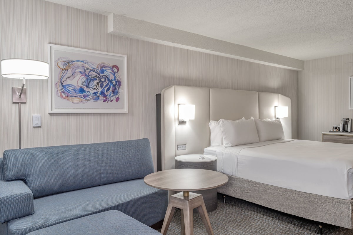 suite, 2 bedrooms, accessible bathtub (communication, accessible tub) | 1 bedroom, premium bedding, desk, blackout curtains