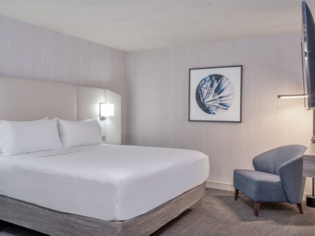 Crowne Plaza Indianapolis Airport - Image 55