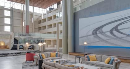 Crowne Plaza Indianapolis-Airport by IHG