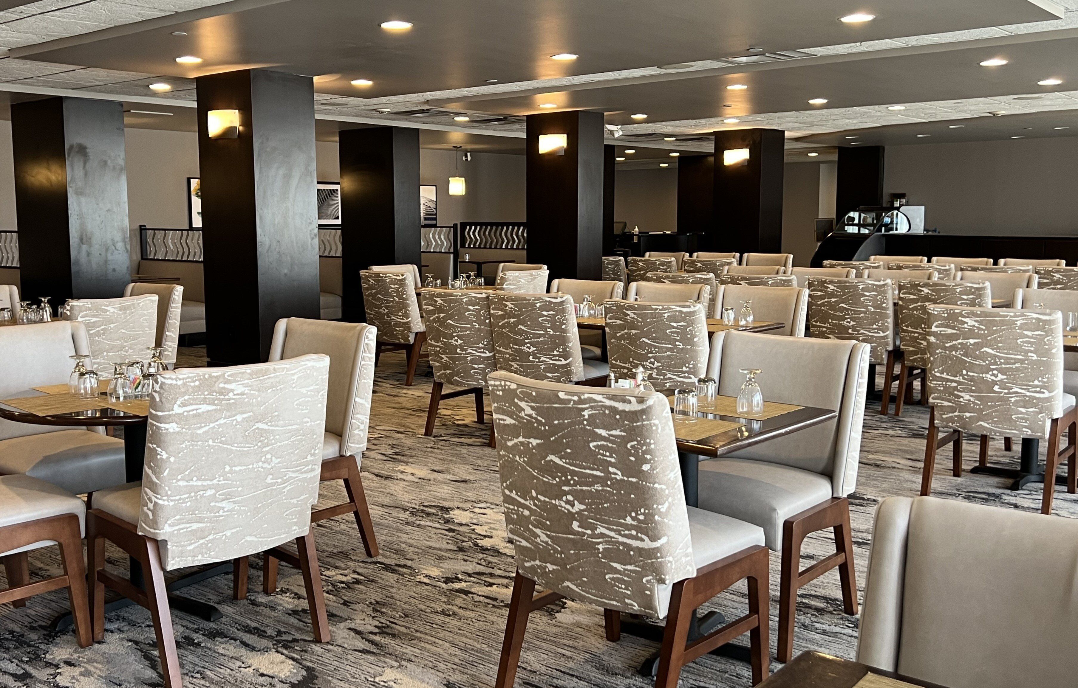 Photo - Crowne Plaza Indianapolis-Airport by IHG