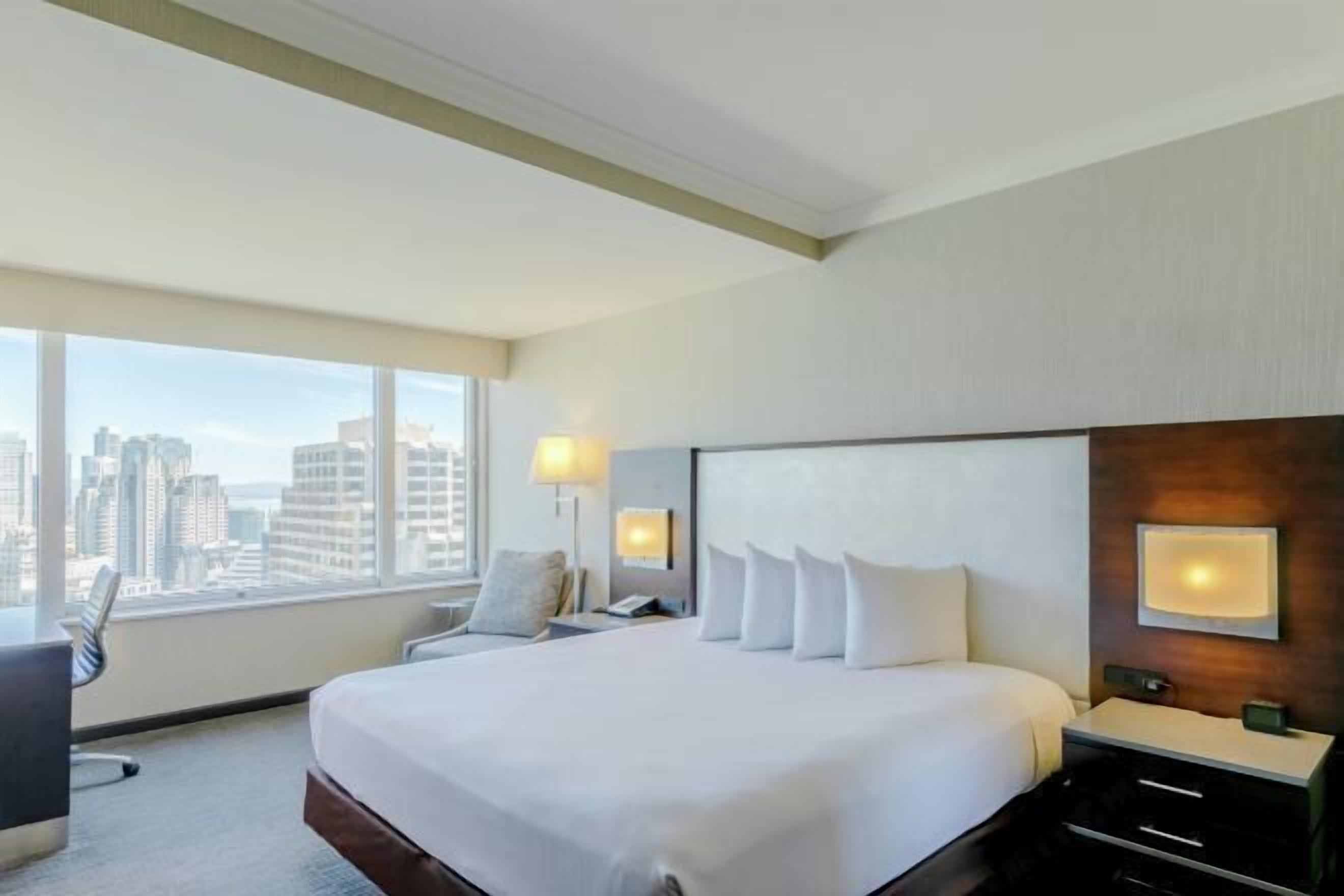 Hypo-allergenic bedding, in-room safe, desk, iron/ironing board