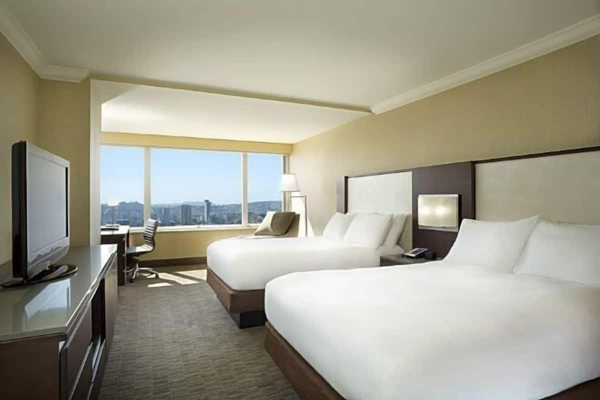 Hypo-allergenic bedding, in-room safe, desk, iron/ironing board