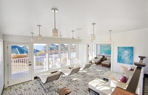 Salas de tratamiento para parejas, sauna y tina de hidromasaje 