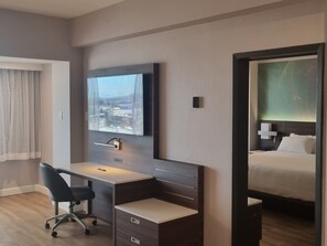 普通套房 | 1 間睡房、防敏寢具、房內夾萬、書桌