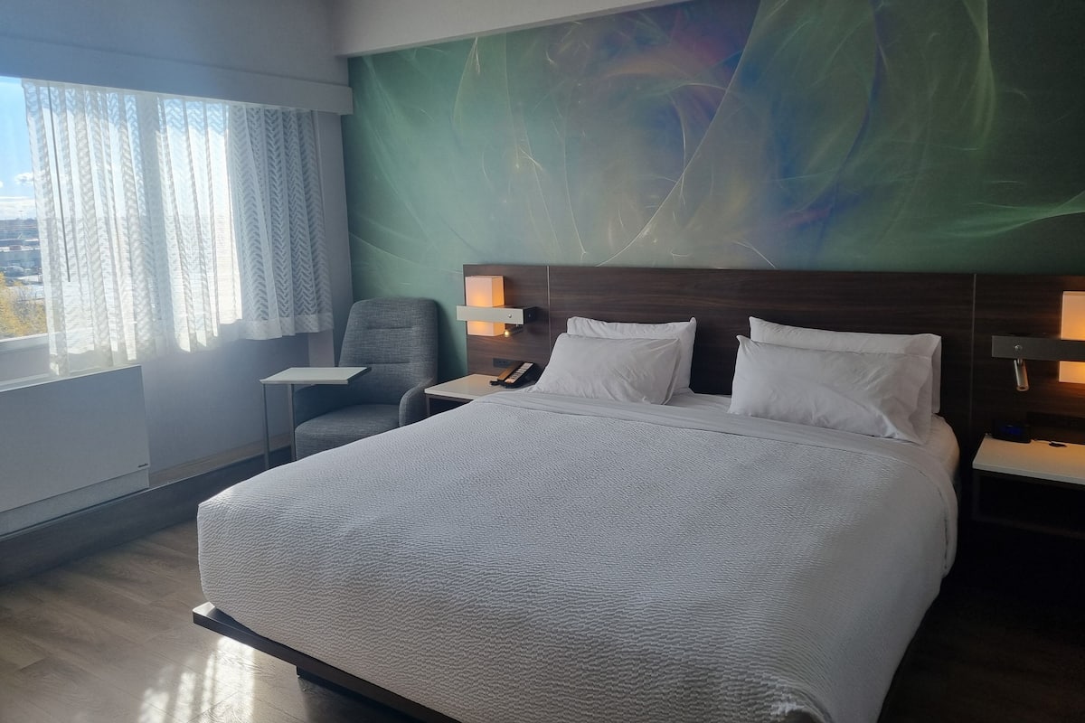 Chambre Standard, 1 très grand lit | 1 chambre, literie hypoallergénique, coffres-forts dans les chambres