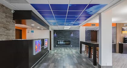 Motel 6 Savannah, GA - Midtown