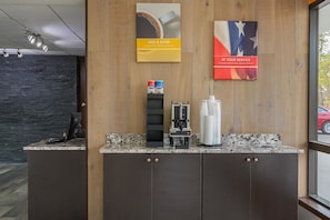 Coffee service - Motel 6 Savannah, GA - Midtown (Savannah)