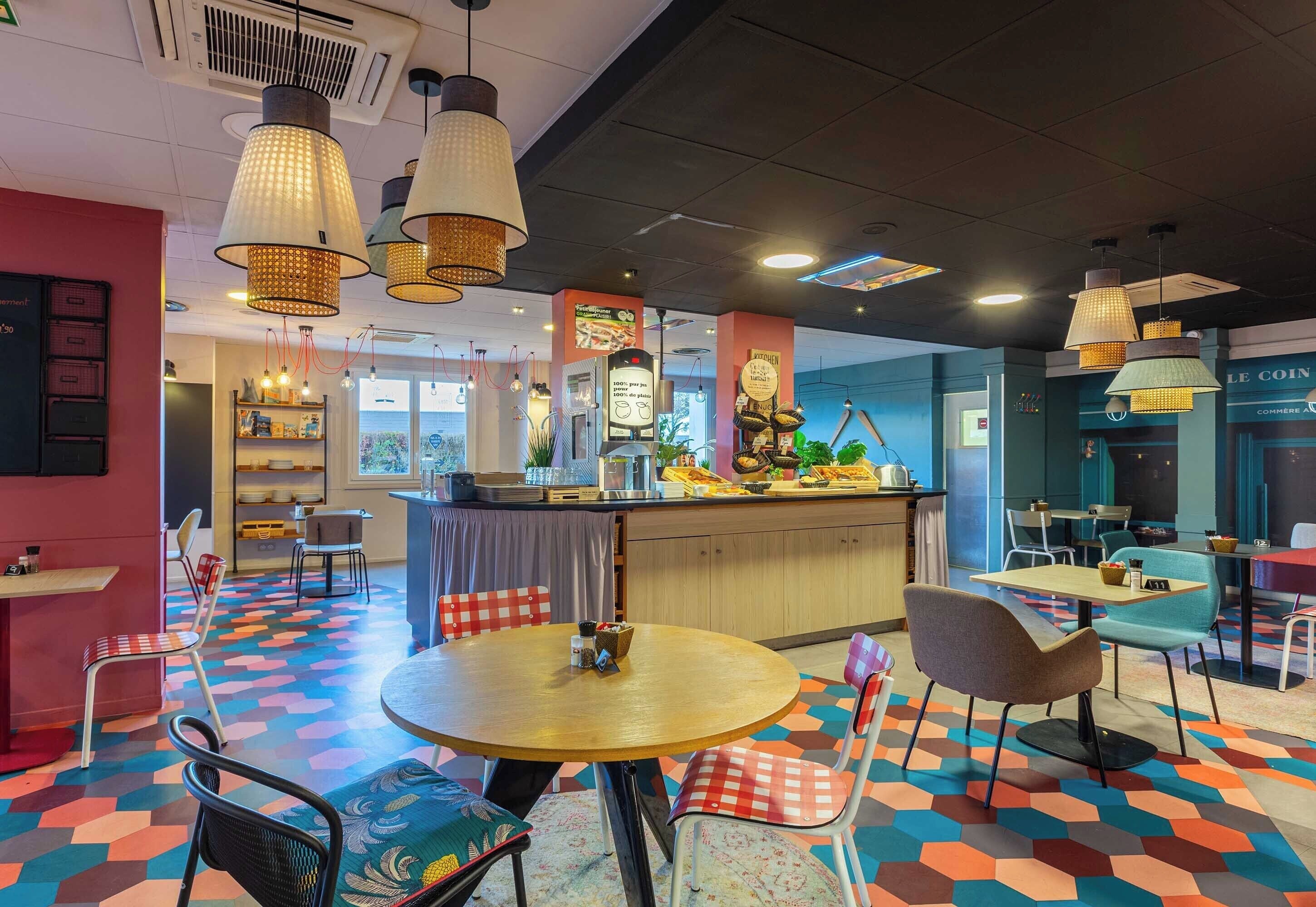 Foto - B&B HOTEL Orléans Nord Saran