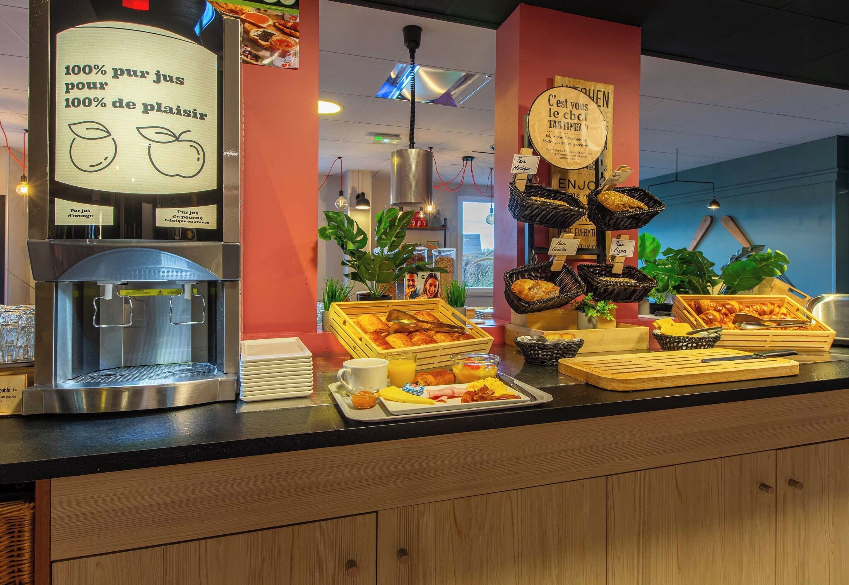 Foto - B&B HOTEL Orléans Nord Saran