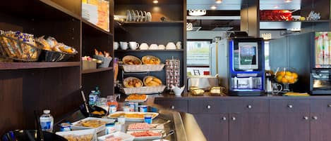 Daily buffet breakfast (EUR 8 per person)