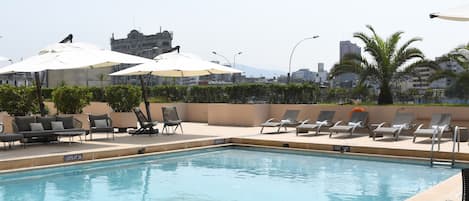 Seasonal outdoor pool